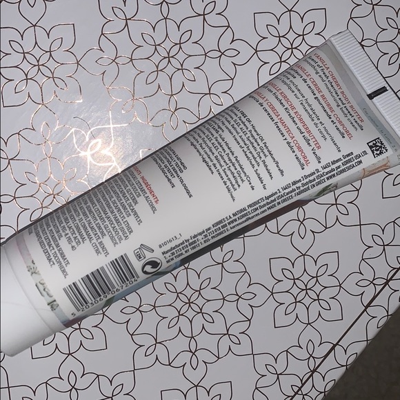 KORRES Ultimate Body Butter Vanilla 🍨Cherry 🍒 - Picture 4 of 7